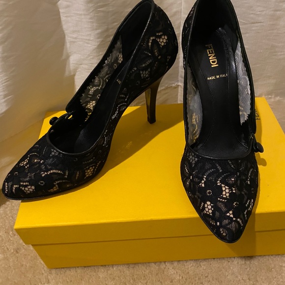 Fendi heels with box